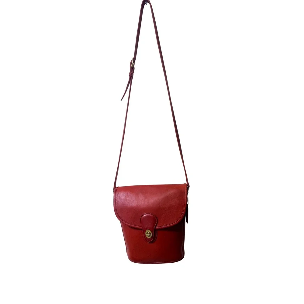 Coach Vintage Murphy Bag 1980s Red Leather Crossbody Turnlock 9930 Made in USA